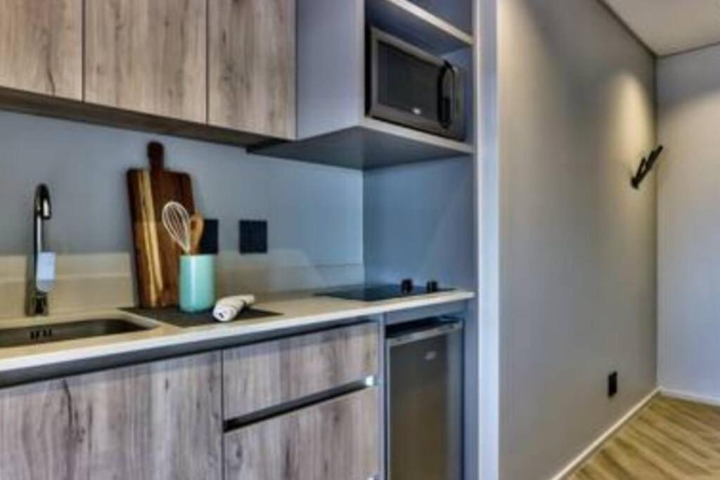 Stunning 1-Bedroom Apartment With Mountain Views Кейптаун Екстериор снимка